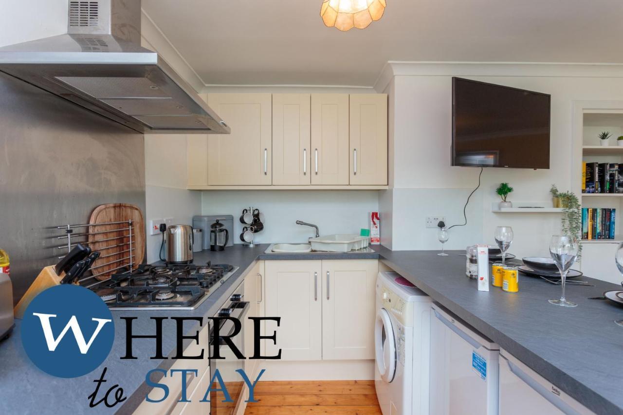 Lovely Apartment By The Hillwood Park-Free Parking Edinburgh Exterior photo
